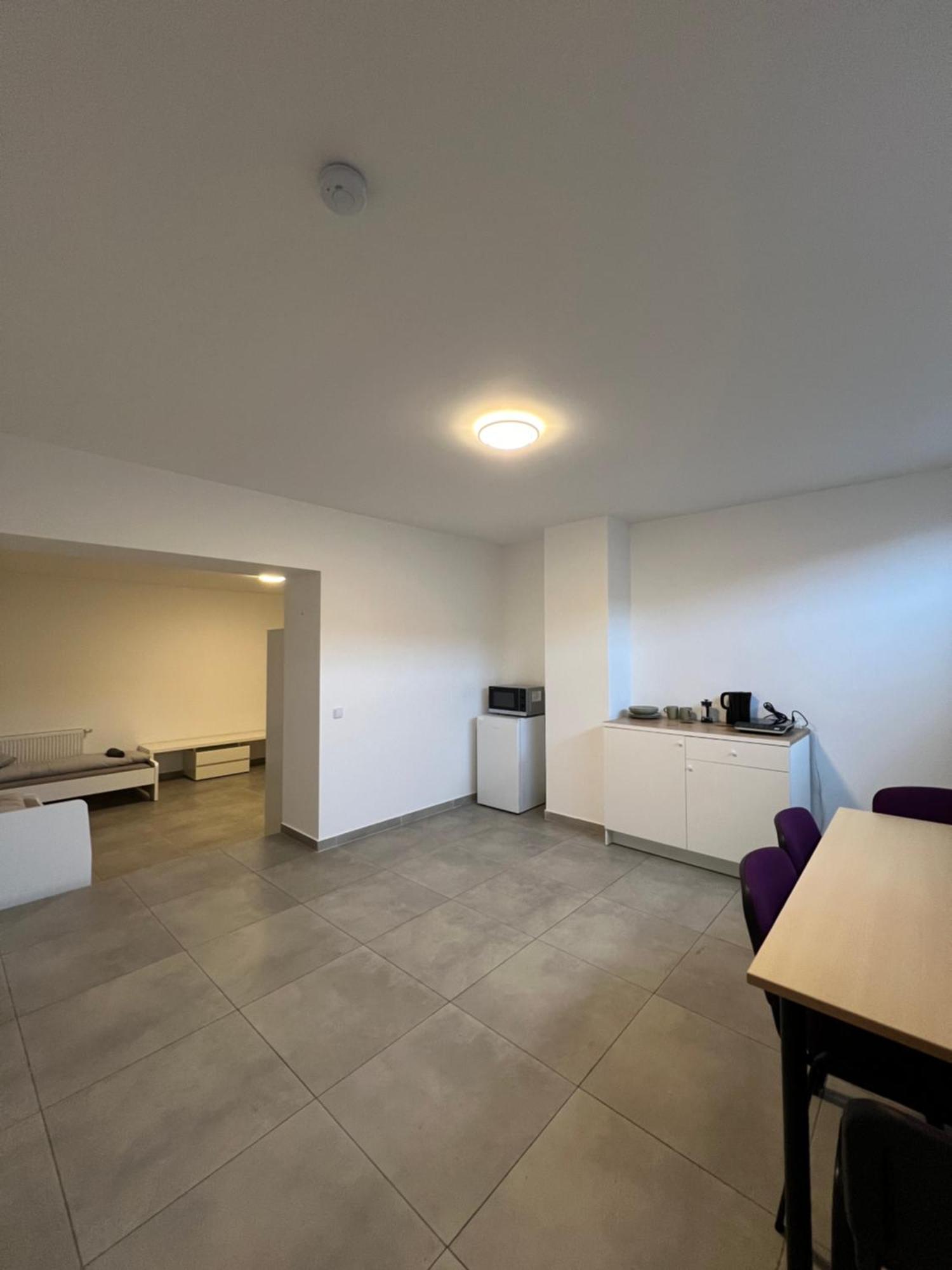 Hotel Mieterlux Frankfurt Heusenstamm Pokój zdjęcie