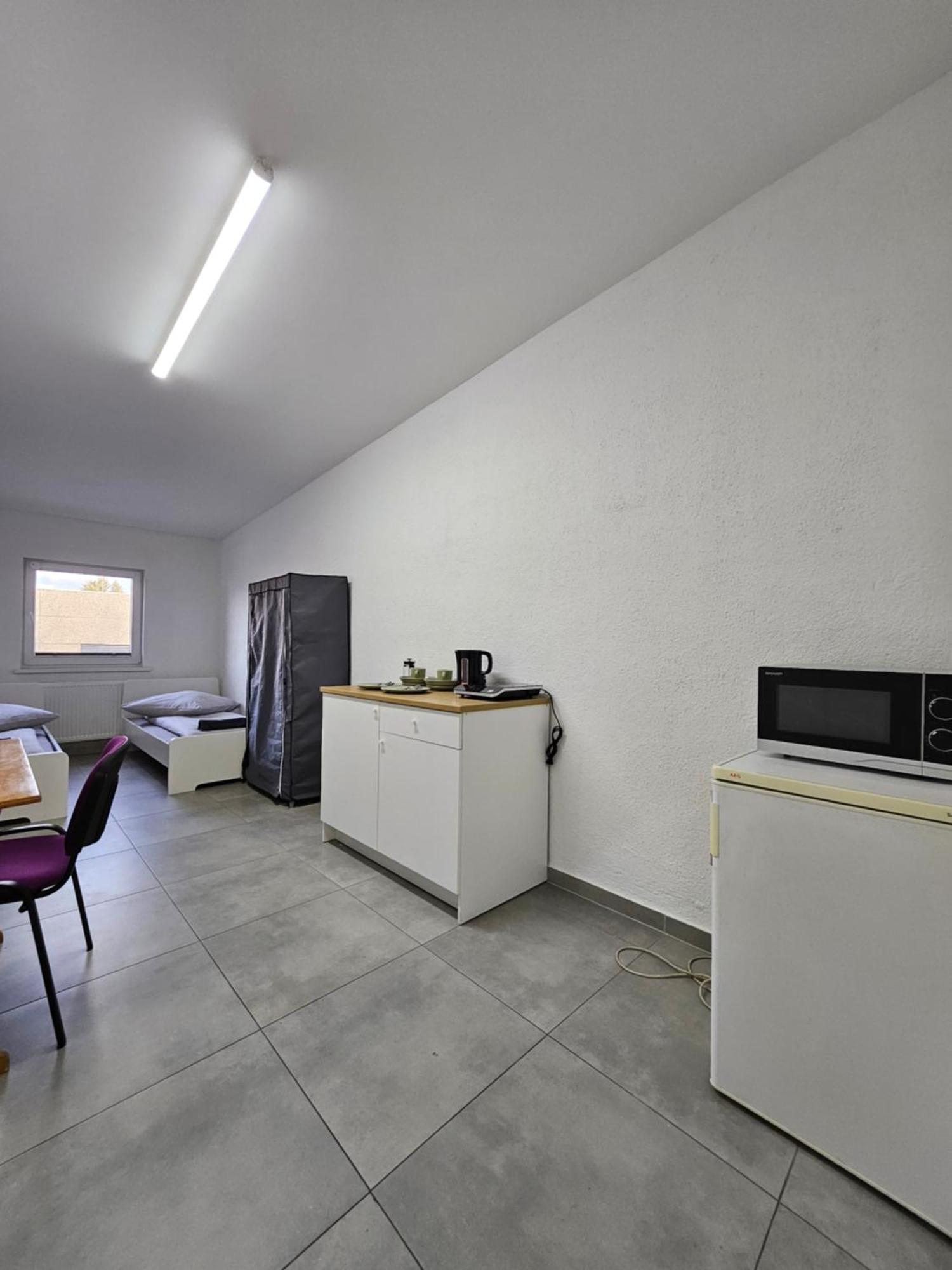 Hotel Mieterlux Frankfurt Heusenstamm Pokój zdjęcie